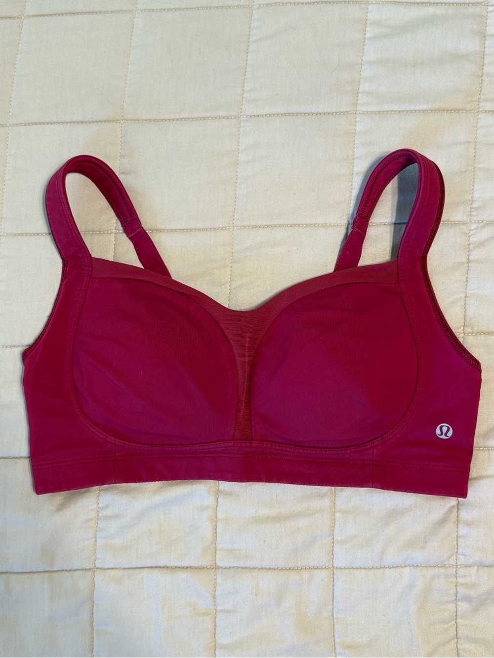 lululemon athletica Sports Bra in Raspberry